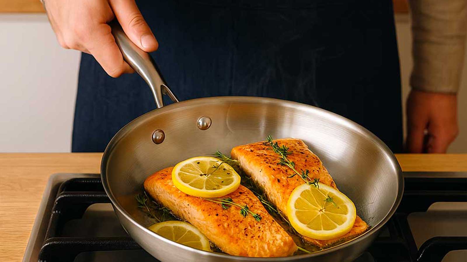 Cuisson sans matière grasse avec une poêle en inox : Mythe ou réalité ? - SAINE.