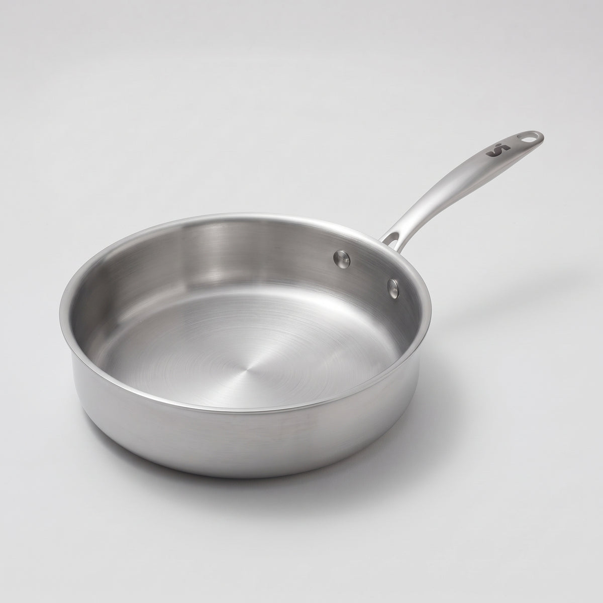 Sauteuse inox 24 cm SAINE à parois droites, fabriquée en France, inox 18/10 tri-ply compatible induction