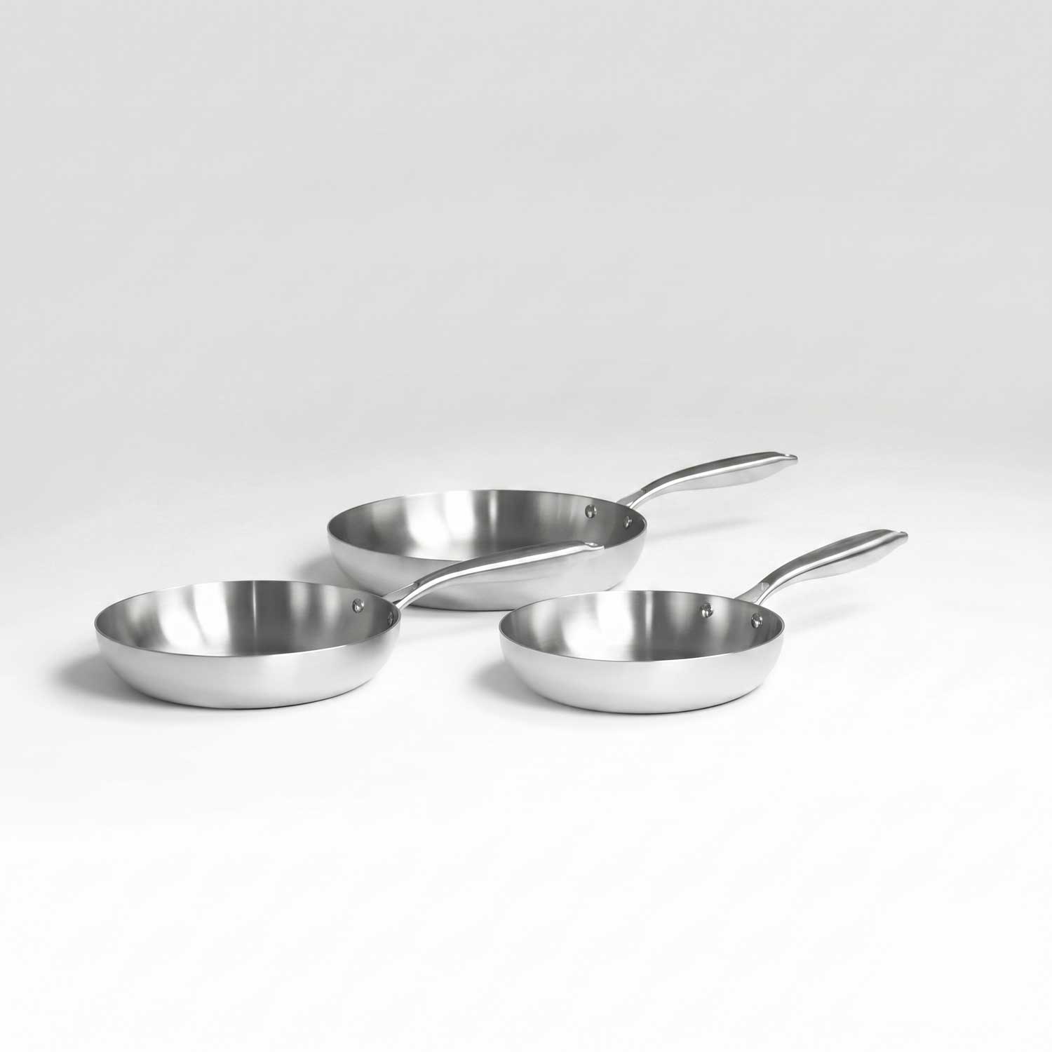 Trio de poêles inox 22, 24 et 28 cm SAINE.