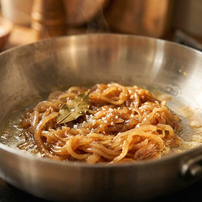 oignons caramélisés poêle inox